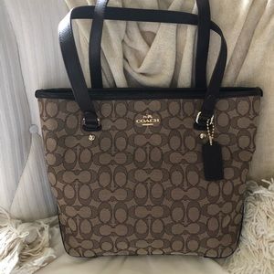 New Coach Outline Signature Zip Top Tote in Coated Canvas F55364 New w/ Tag